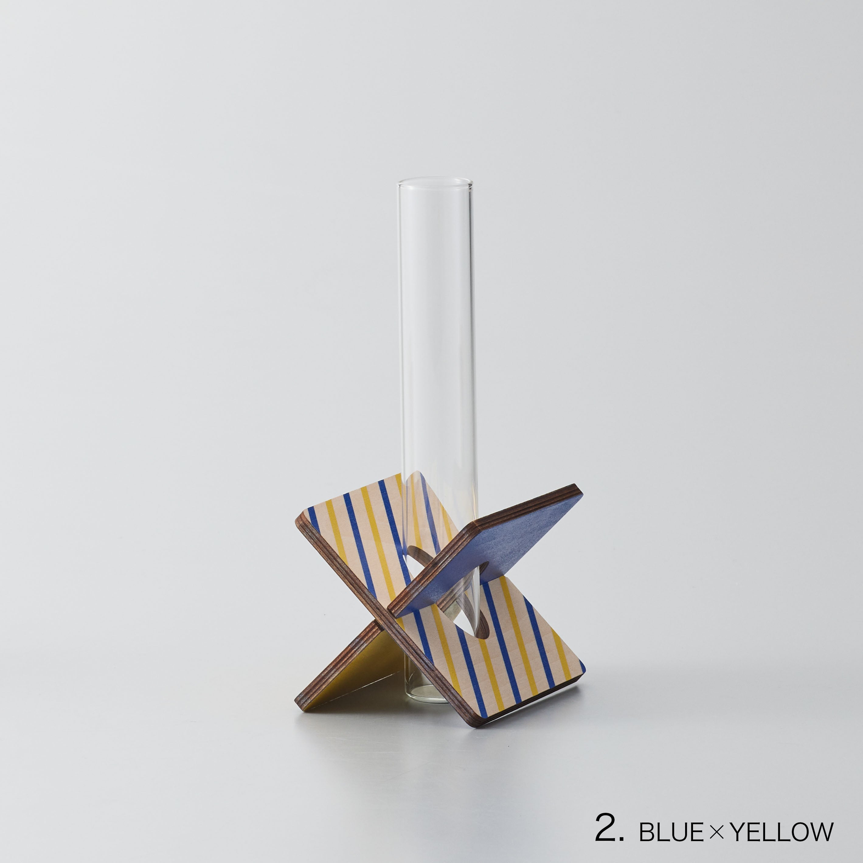 リモートワークのお供におすすめ!使って収納、文具のような一輪挿し花瓶【フラワー立て】