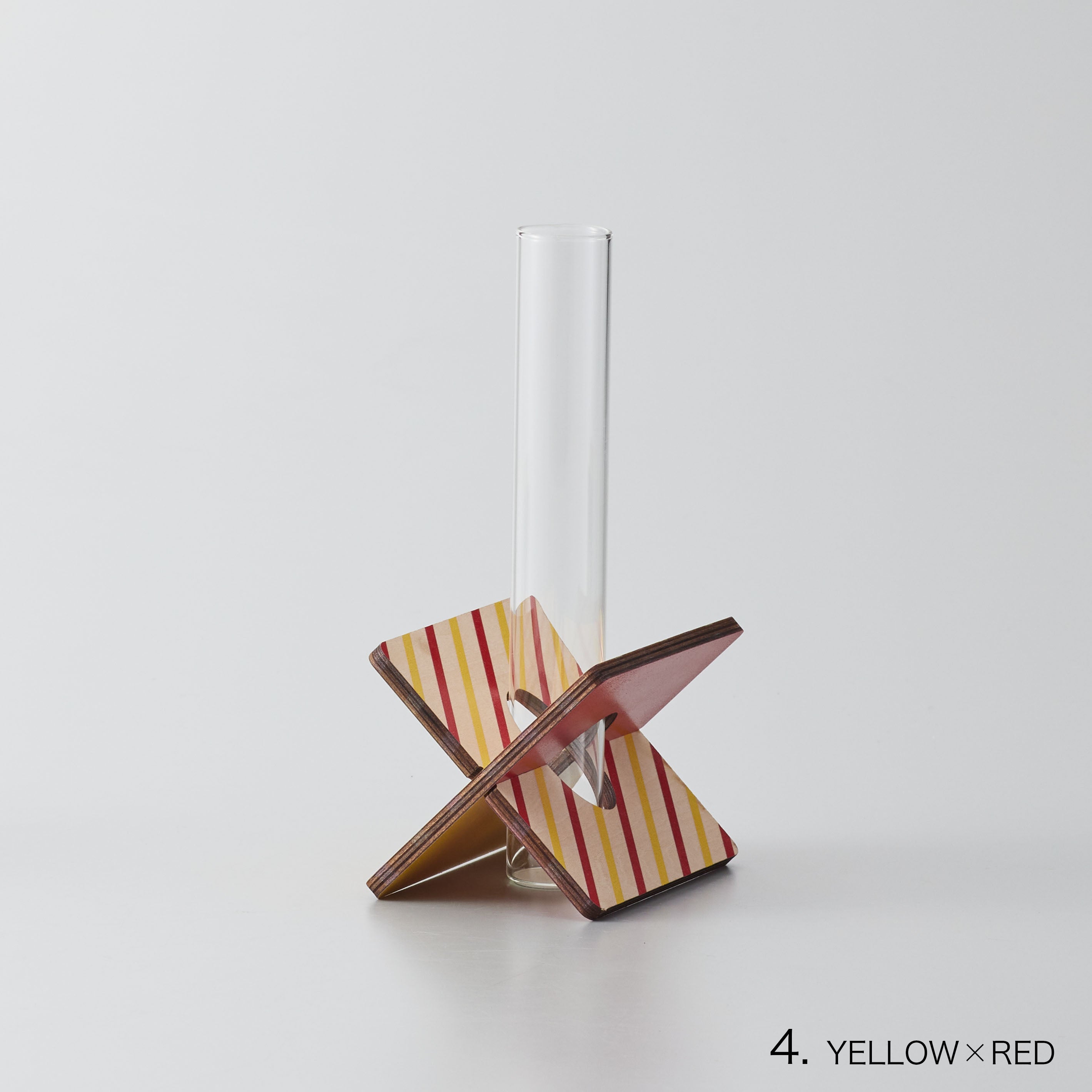 リモートワークのお供におすすめ!使って収納、文具のような一輪挿し花瓶【フラワー立て】