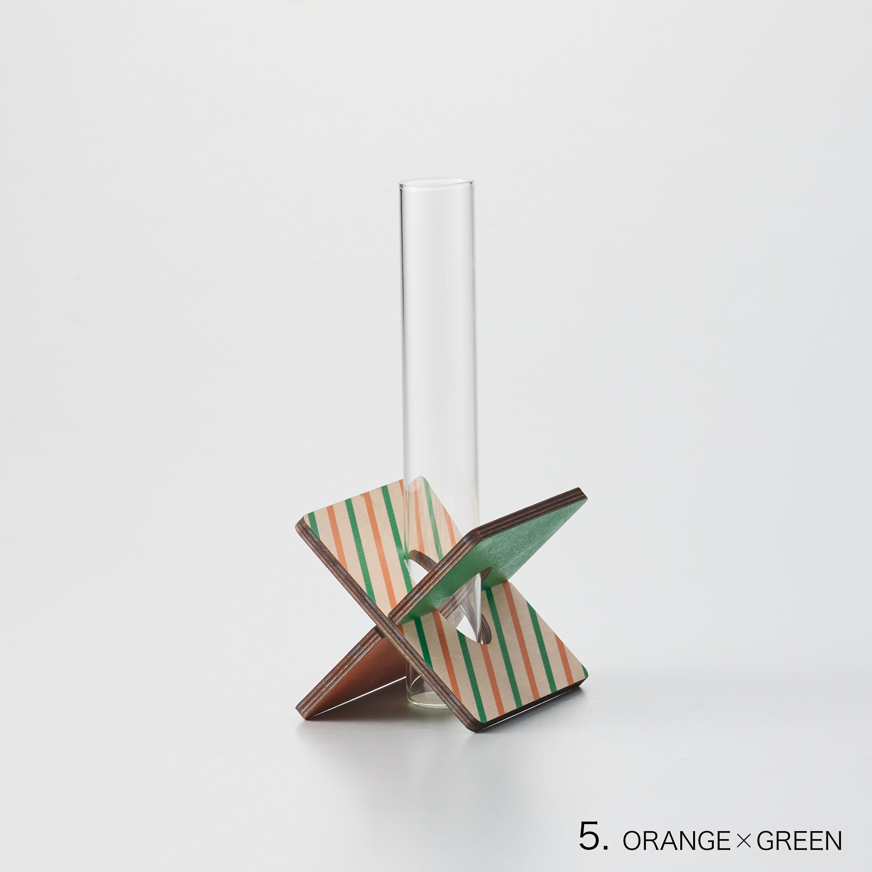 リモートワークのお供におすすめ!使って収納、文具のような一輪挿し花瓶【フラワー立て】