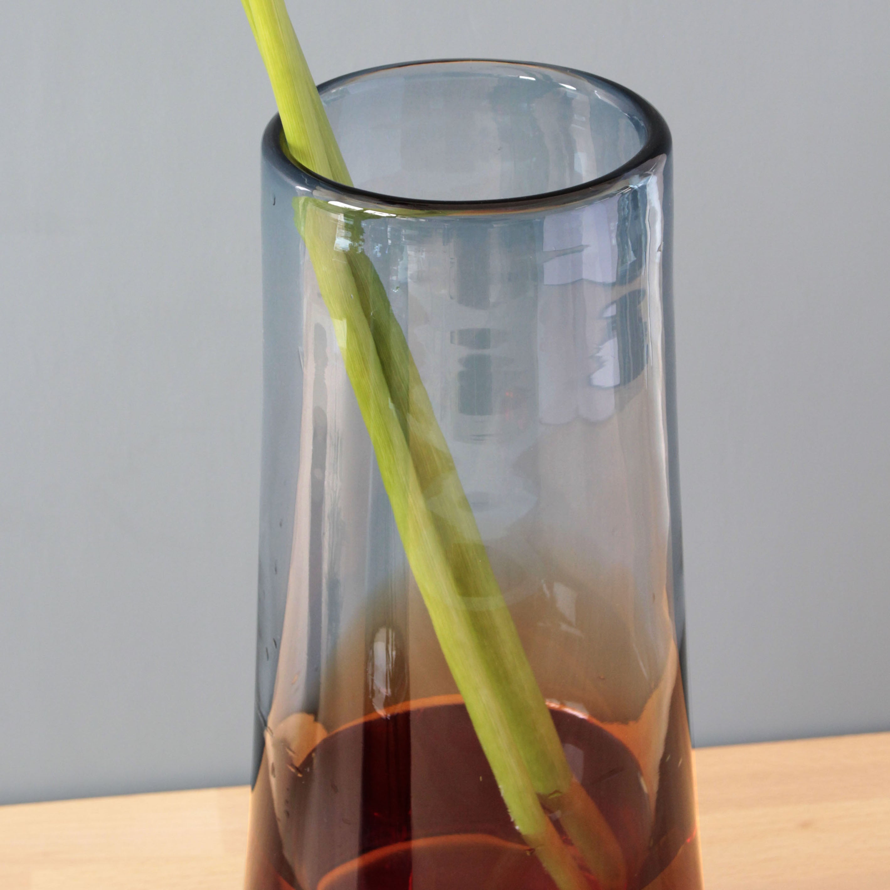 空を表現したグラデーションが美しいガラスの花瓶【Ciel - シエル】