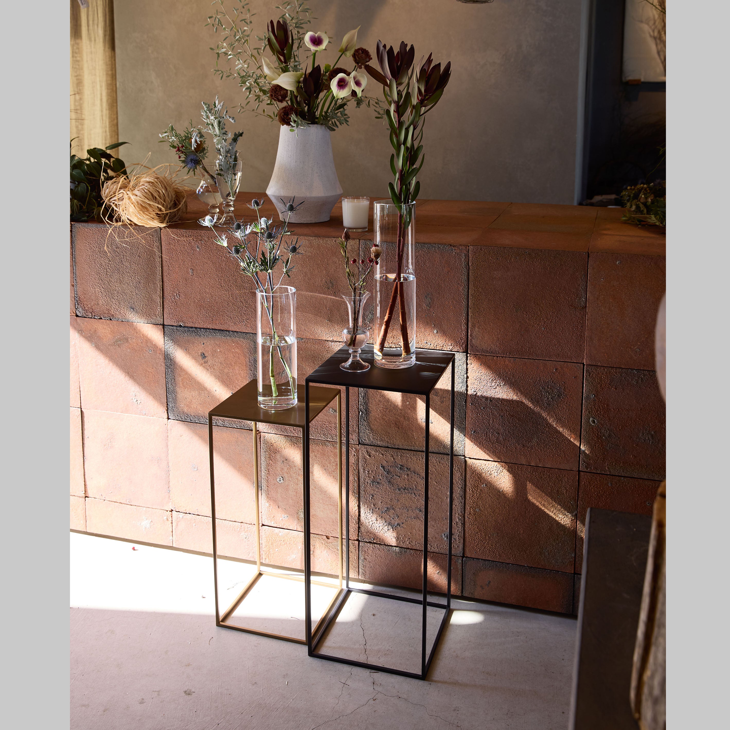 シンプルなアイアンスタンド【Display Stand - ディスプレイ スタンド】