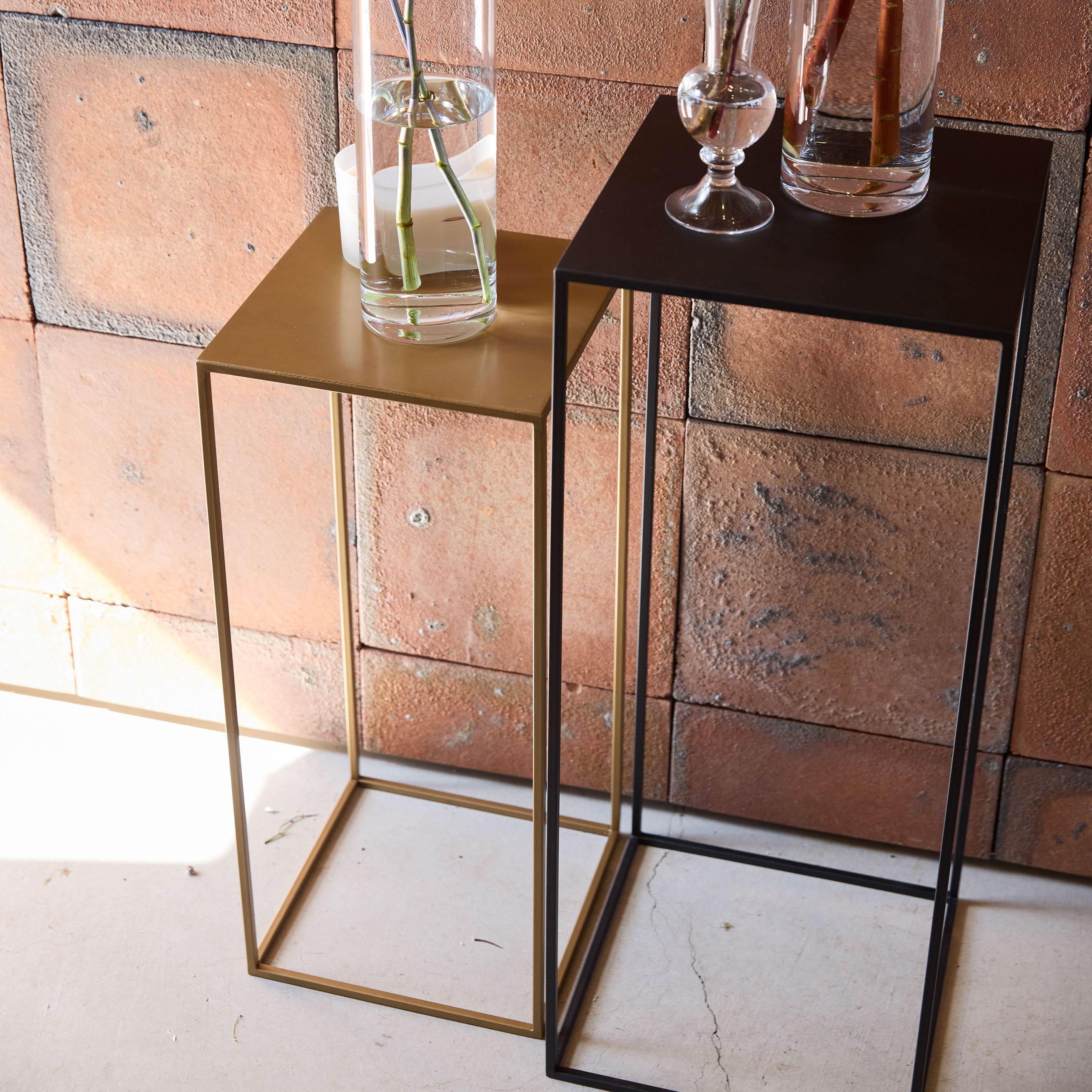 シンプルなアイアンスタンド【Display Stand - ディスプレイ スタンド】