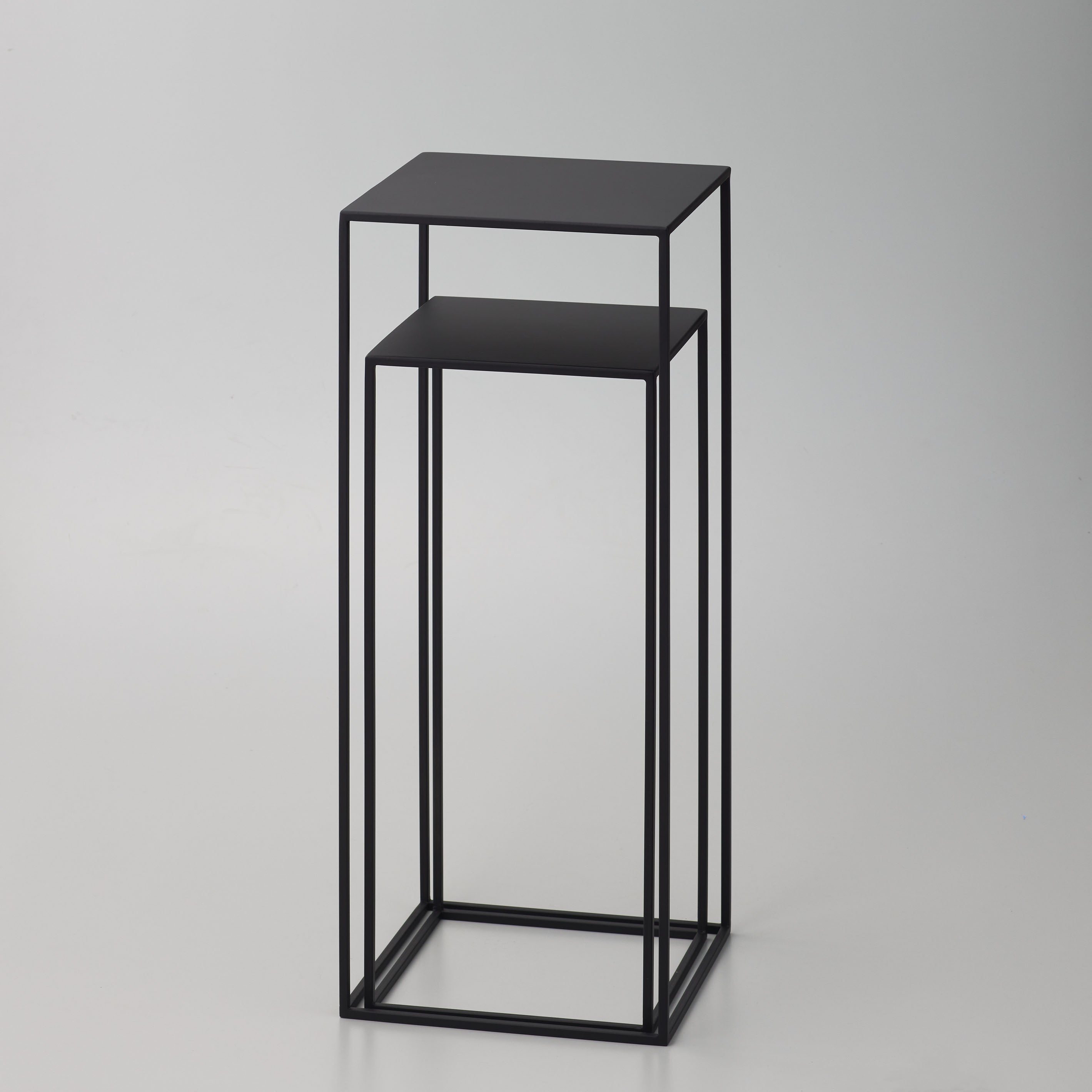 シンプルなアイアンスタンド【Display Stand - ディスプレイ スタンド】