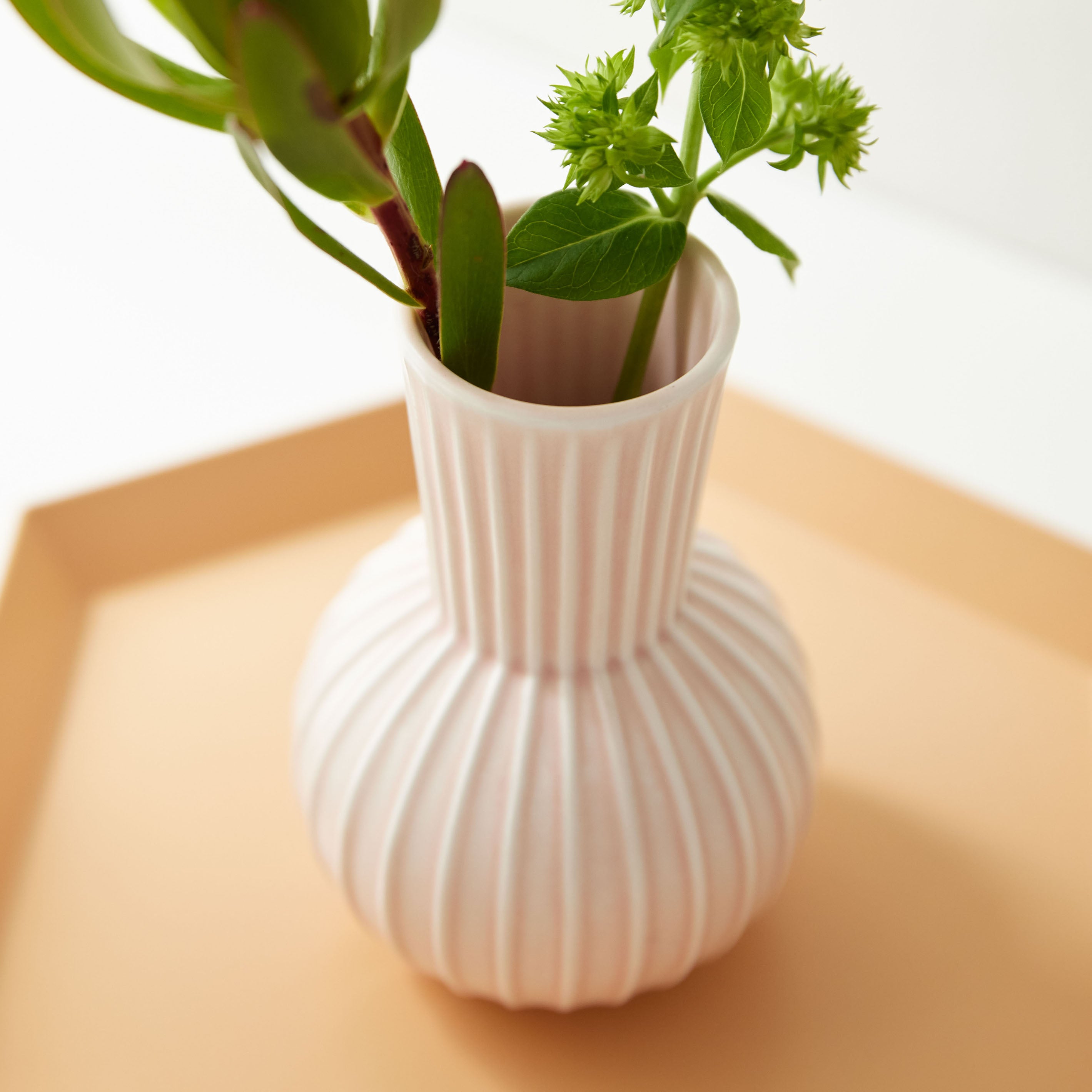 人気の韓国インテリアテイストの丸い花瓶【Kugel - クーゲル】