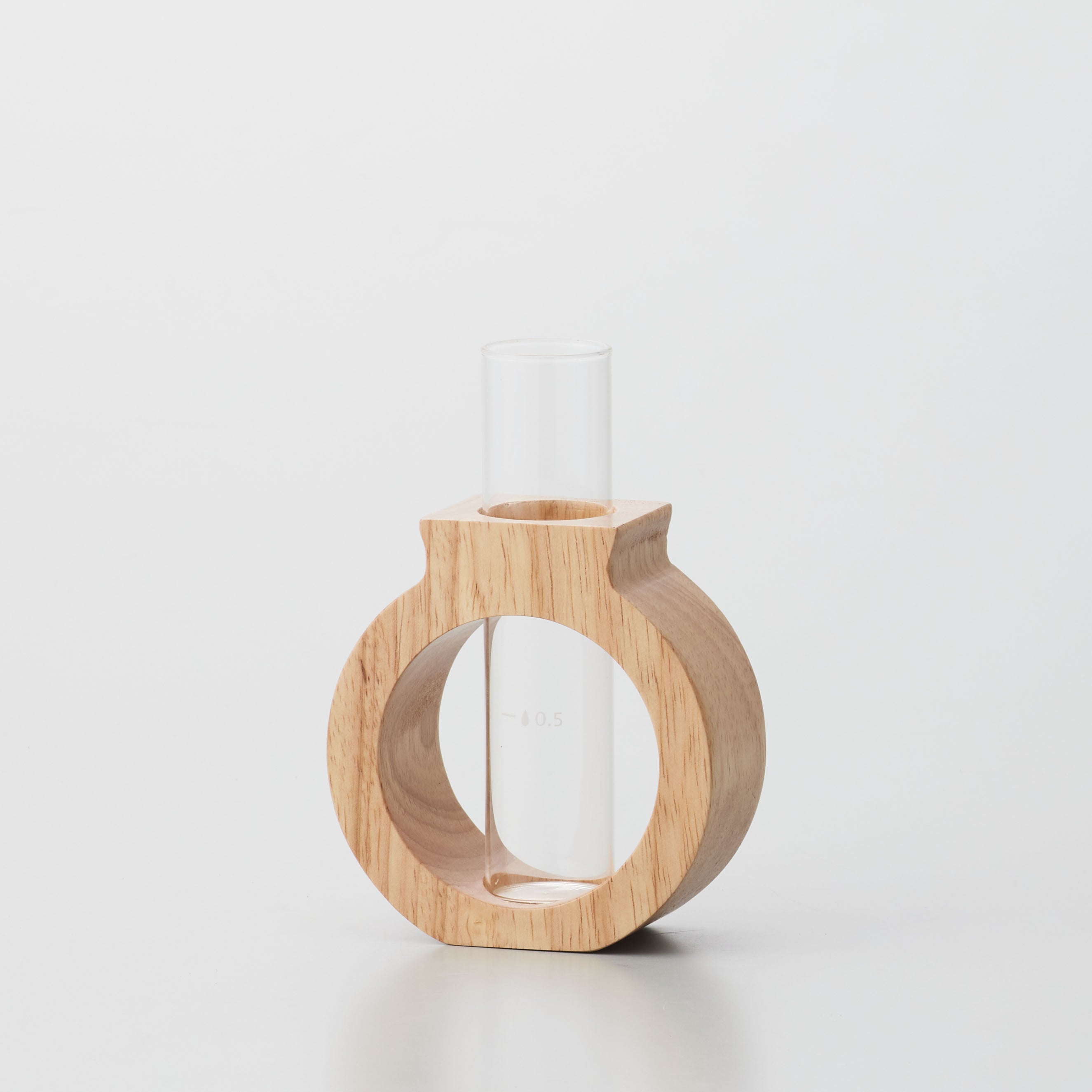 初心者にもおすすめ!実験器具のような、遊び心のある花瓶【Labo - ラボ】