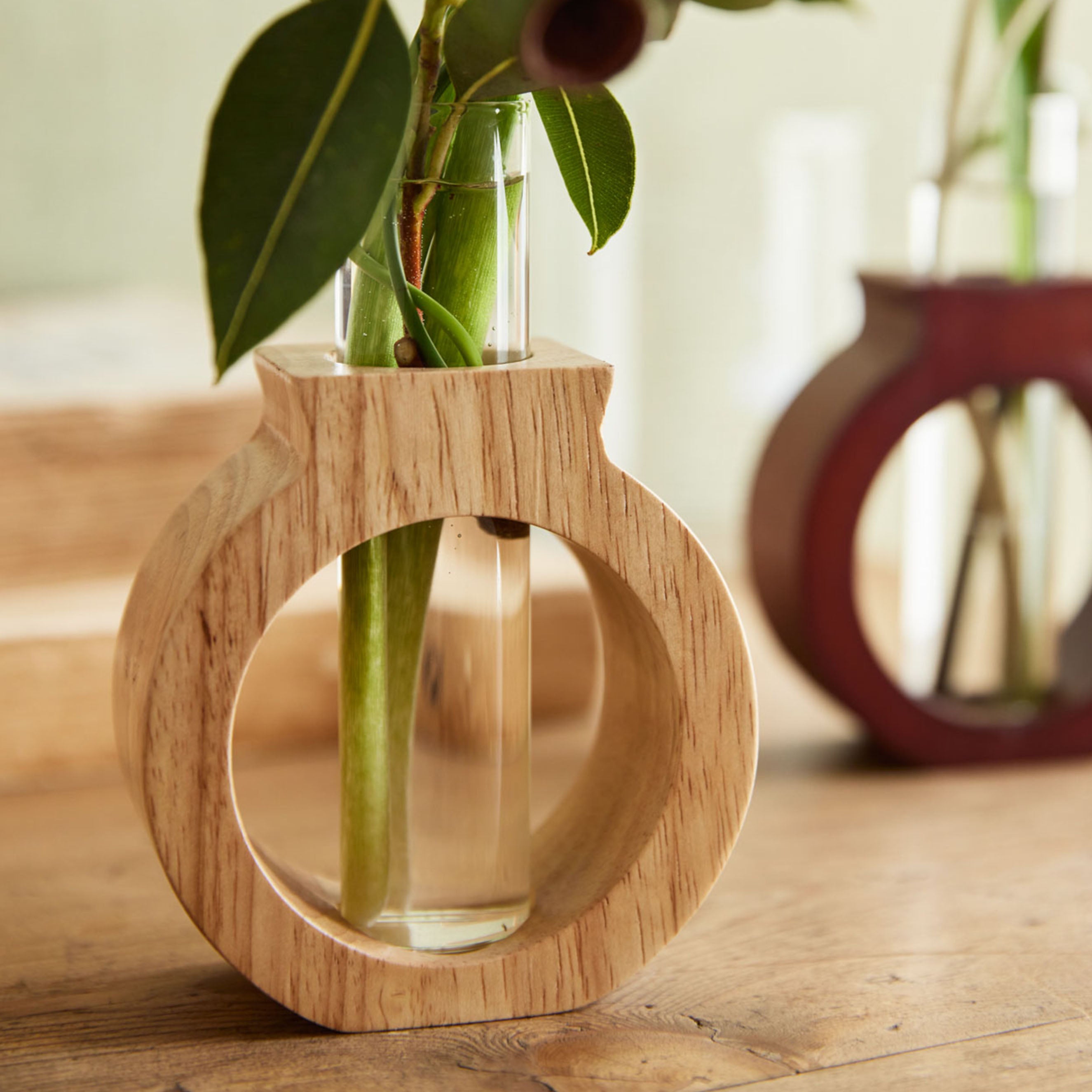 初心者にもおすすめ!実験器具のような、遊び心のある花瓶【Labo - ラボ】