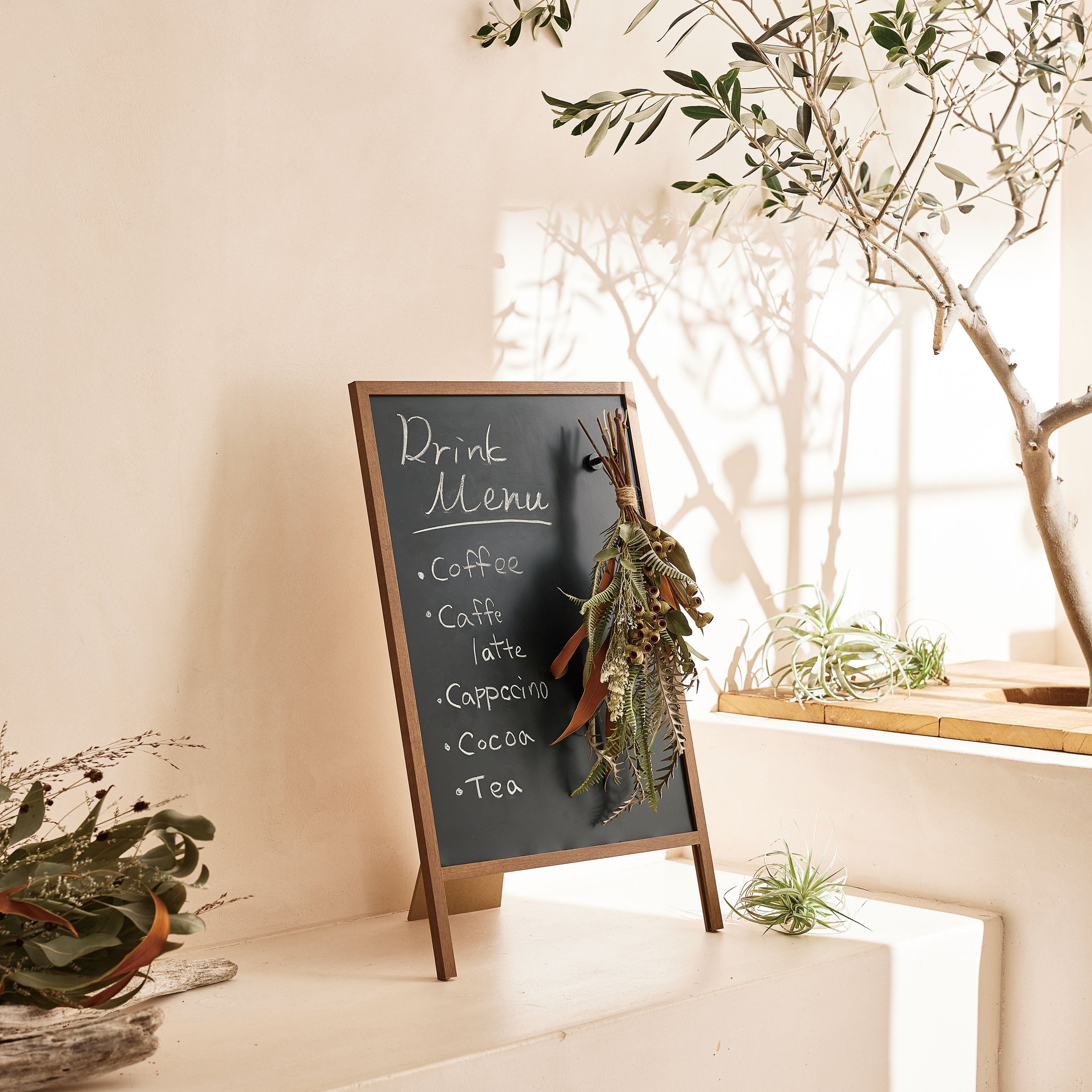 黒板にメッセージが書けて、花も飾れる!【MESSAGE BOARD - メッセージボード】