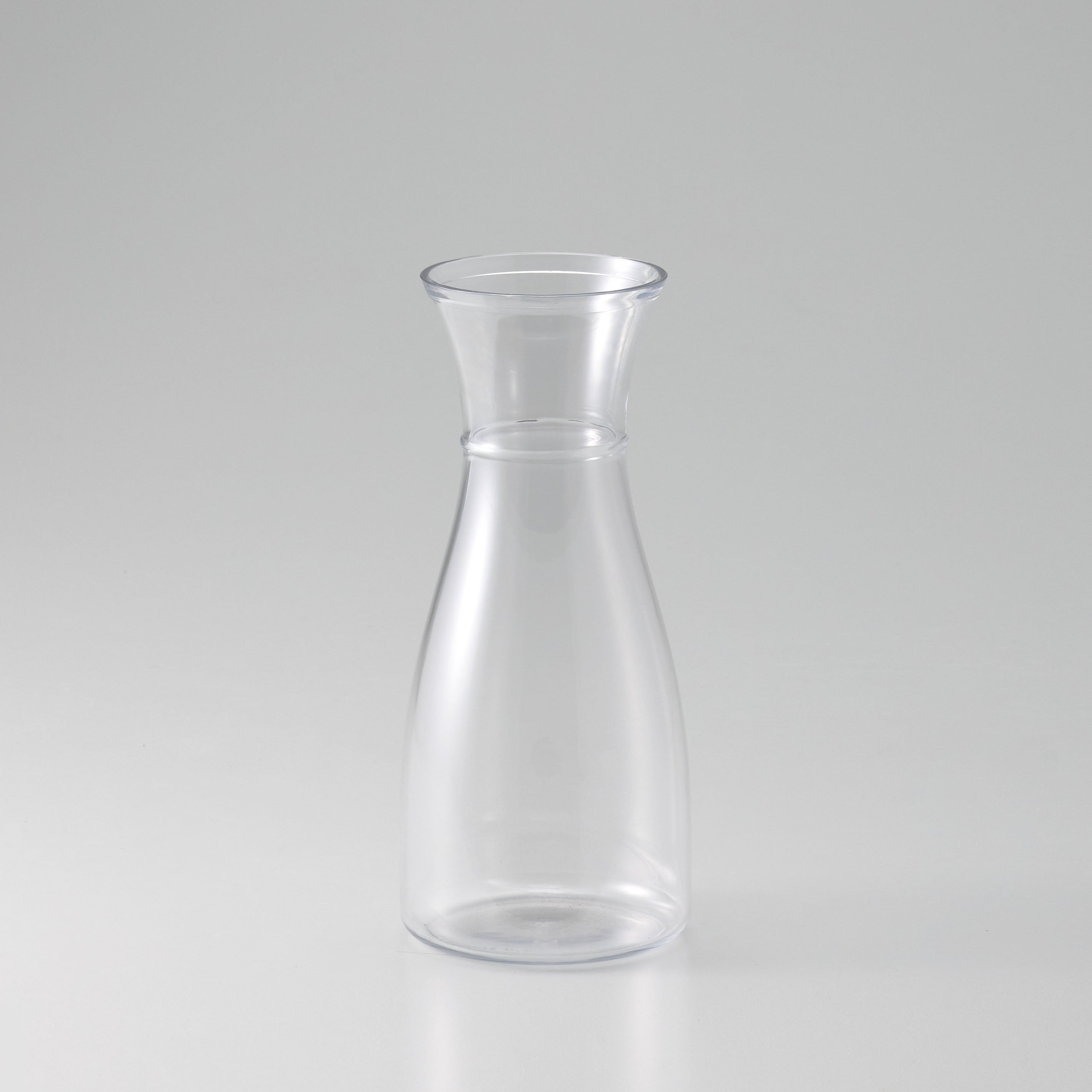 カジュアルに使いやすい、カラフェ(水差し)型の花瓶【PC carafe - ピーシー カラフェ】