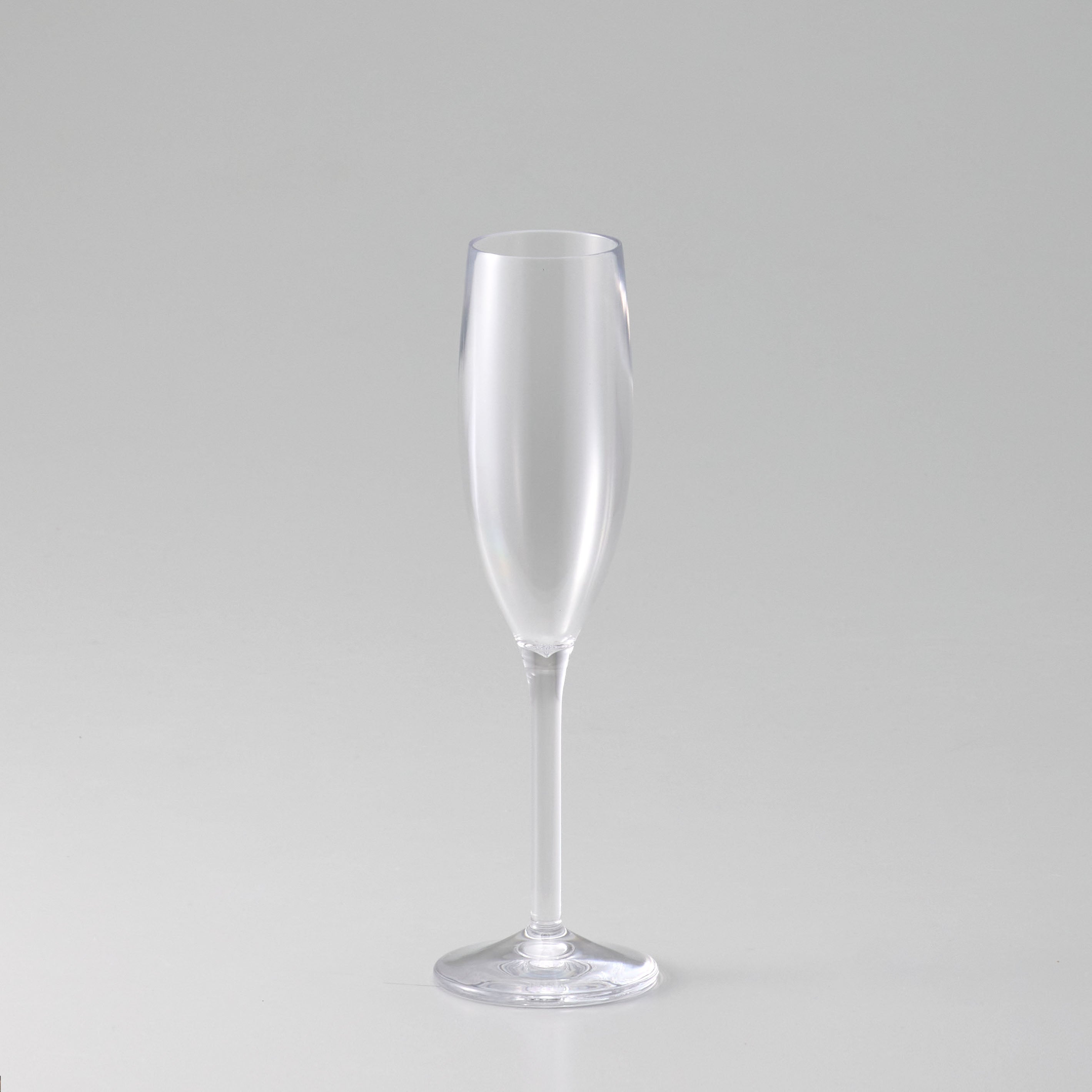 すっきり美しいフルートグラス型【PC flute - ピーシー フルート】割れにくいポリカーボネート製