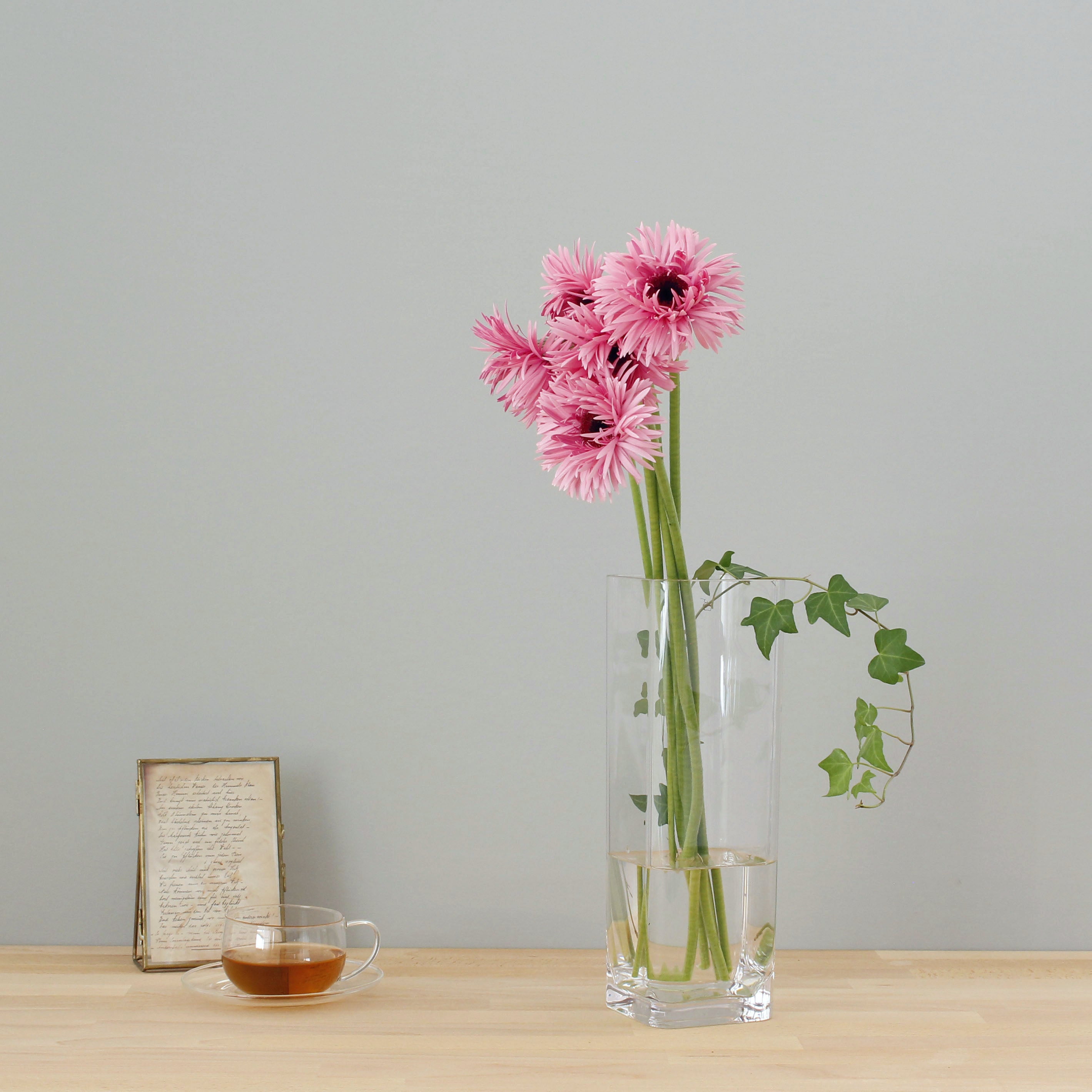 スタイリッシュなスクエアタイプのシリンダー【PC quadrangular - ピーシー クアドラングラー】割れにくいポリカーボネート製