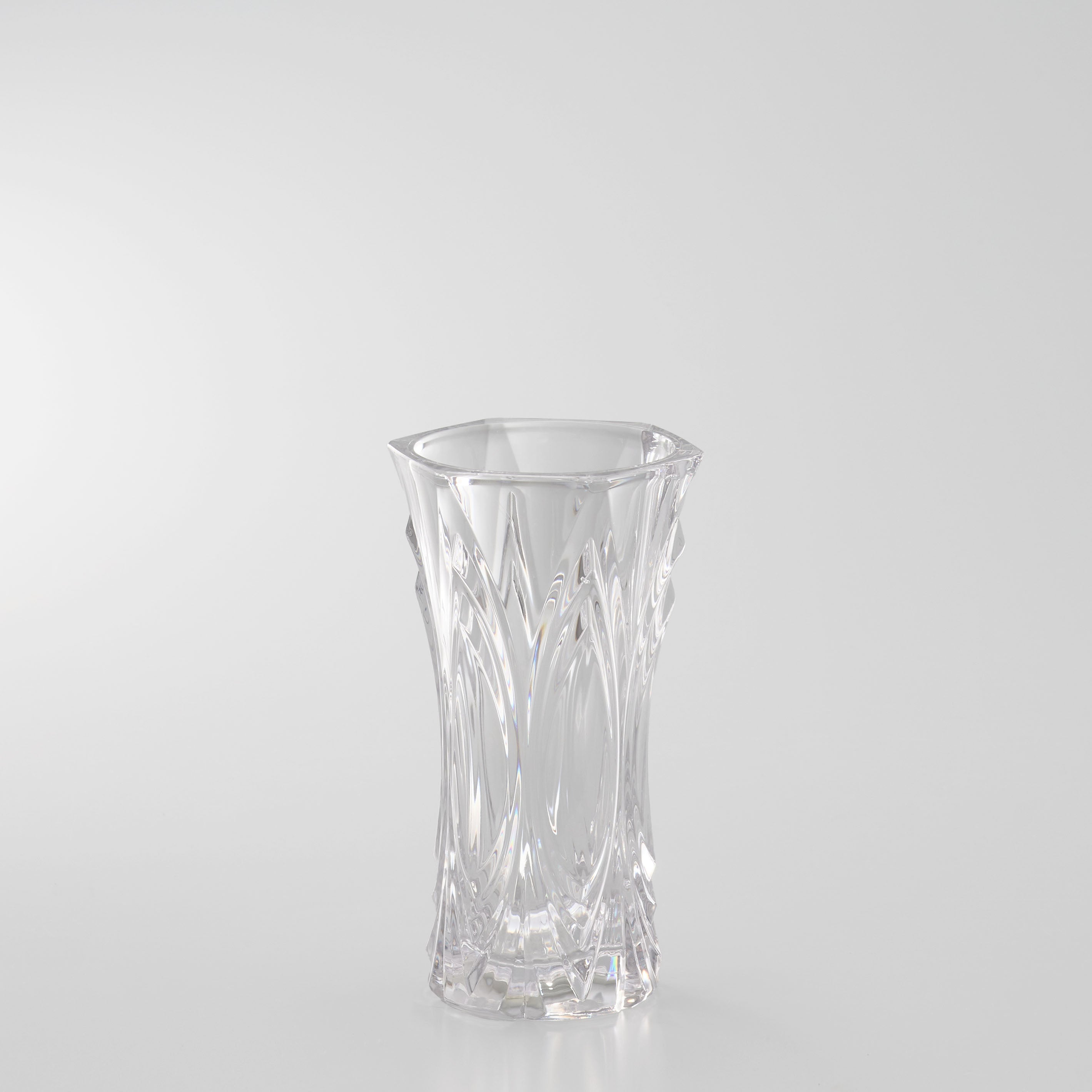 クリスタルカットような立体感!洗練された美しいフォルムの花瓶【PC reflet - ピーシー ルフレ】