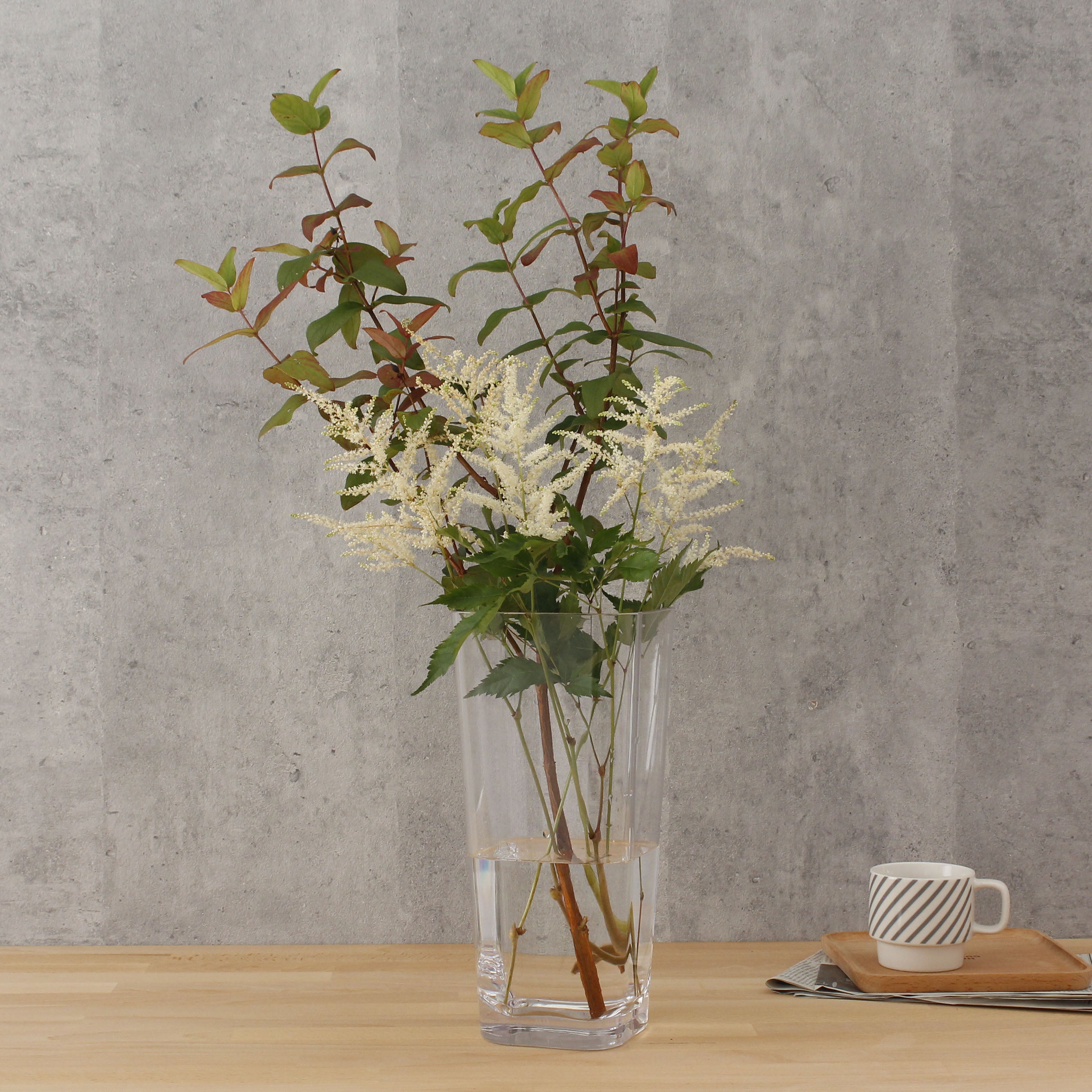 バランスのとりやすいテーパー型【PC taper - ピーシー テーパー】割れにくいポリカーボネート製