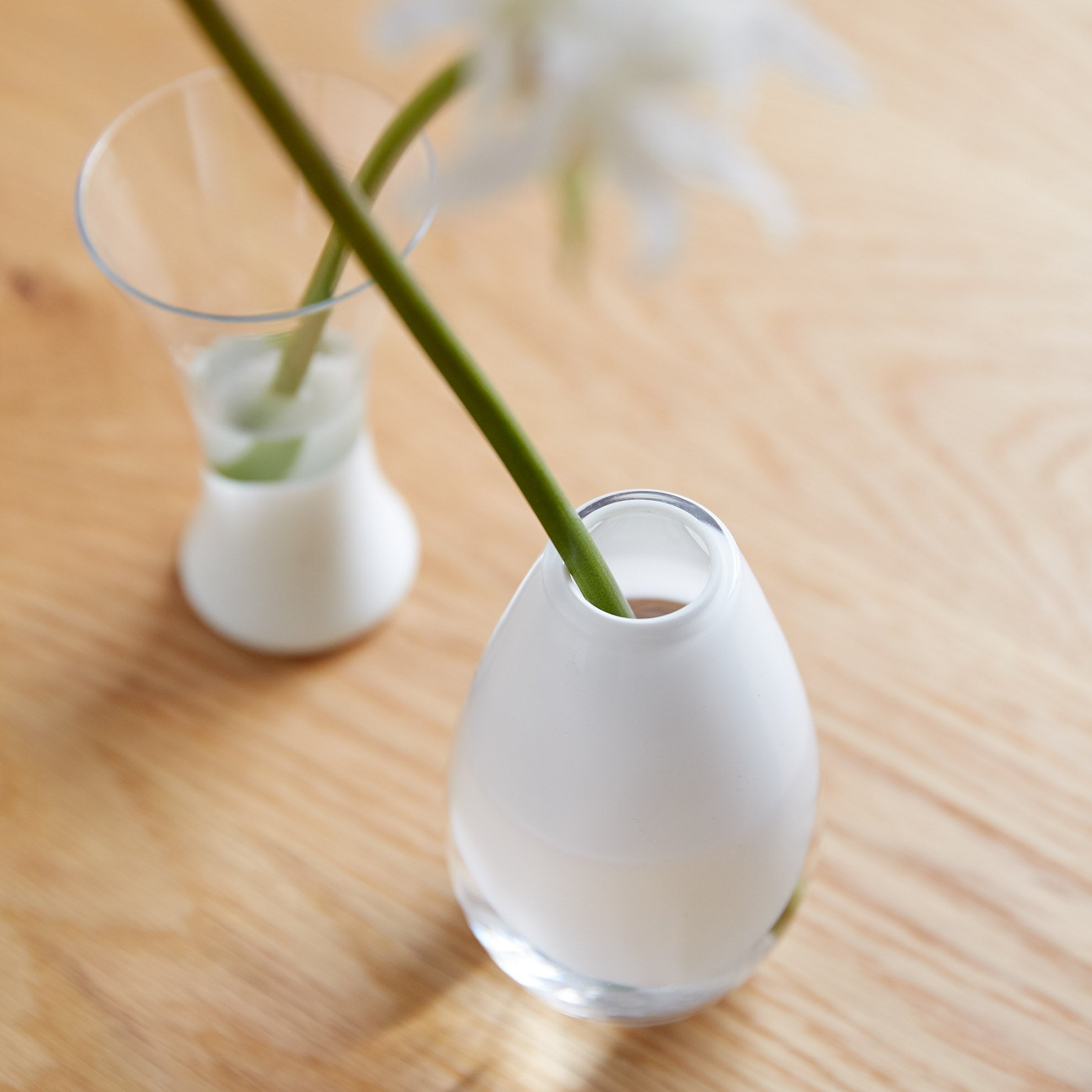 2つのかたちを組み合わせて使える2トーンカラーの一輪挿し【Relation drop - リレーション ドロップ】