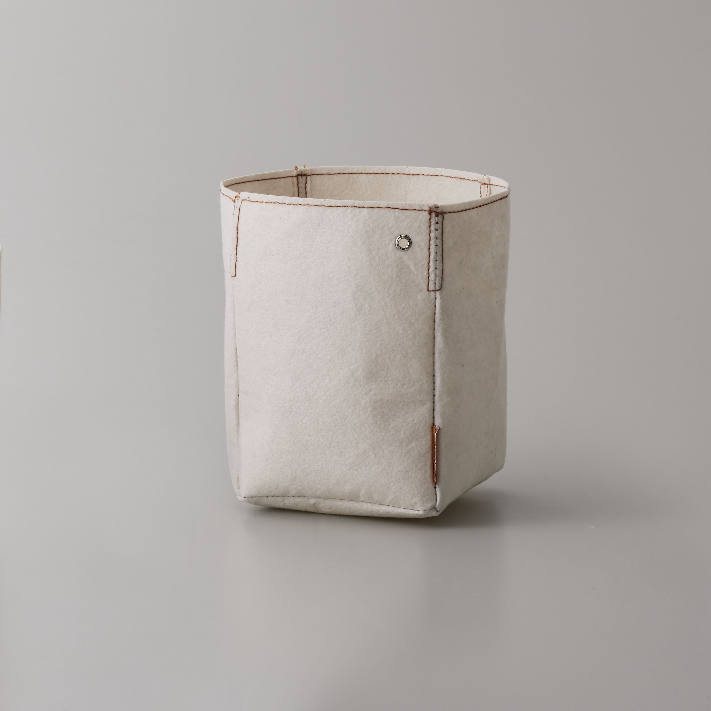 土に還るサステナブルな植木鉢 【Re:pot - リポット】ECRU(エクリュー)