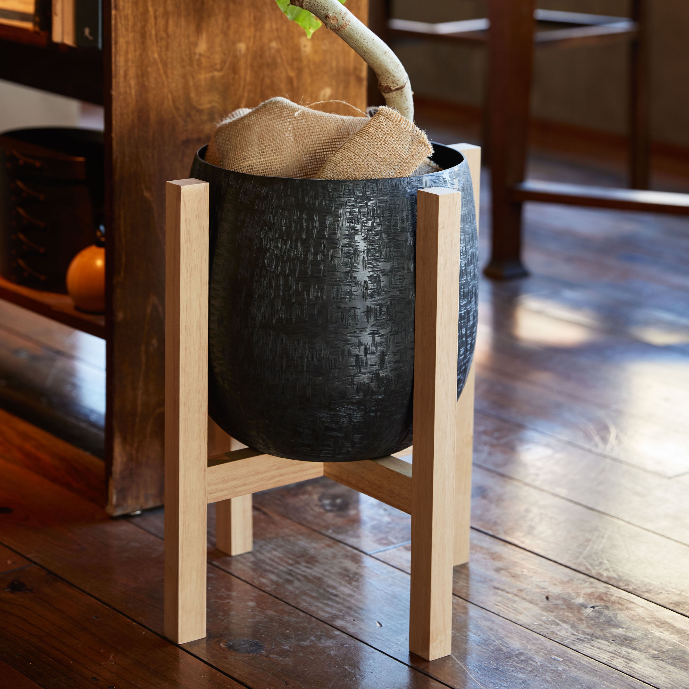 鉢植えの植物をより魅力的に見せる木製スタンド【Wood Stand Combi - ウッド スタンド コンビ】