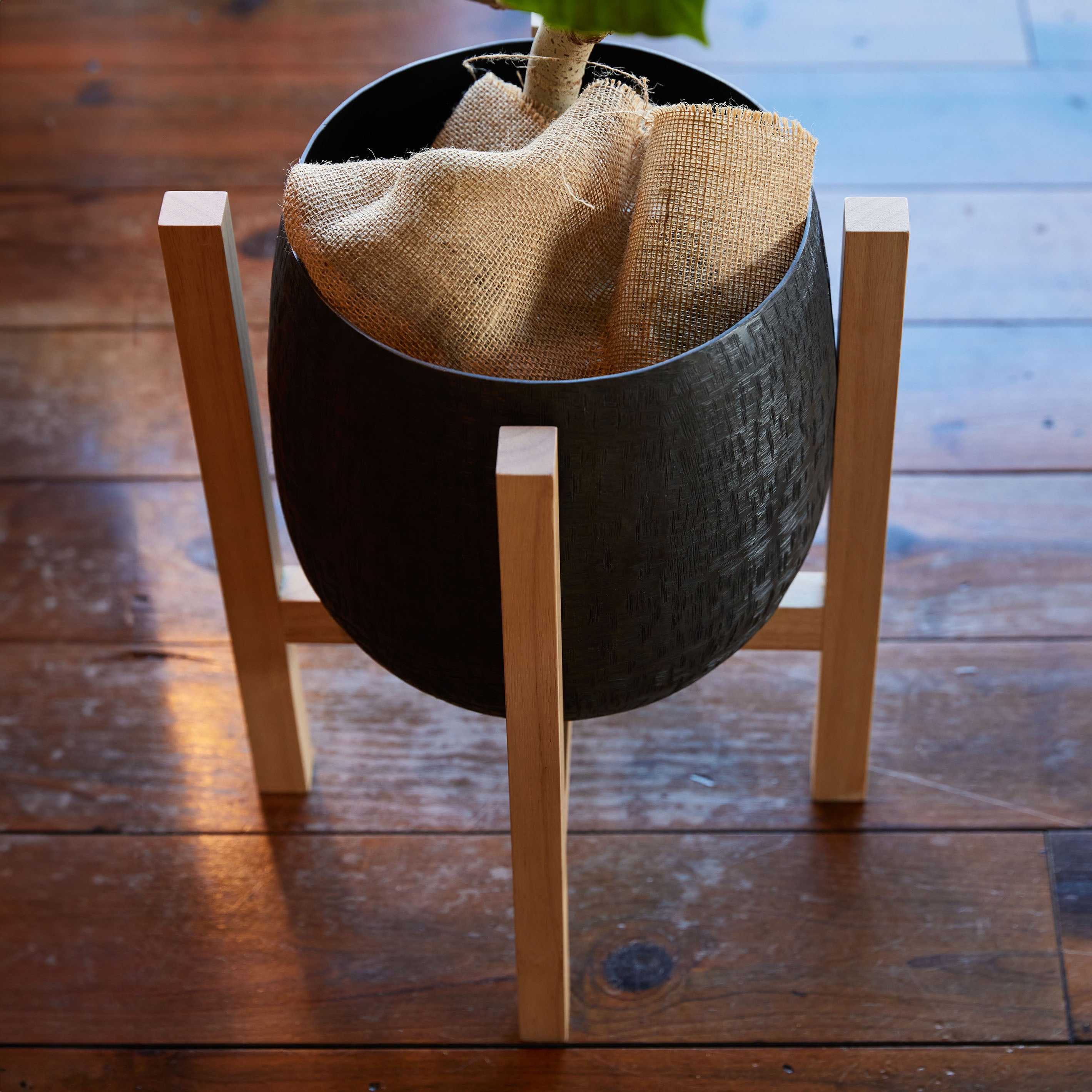 鉢植えの植物をより魅力的に見せる木製スタンド【Wood Stand Combi - ウッド スタンド コンビ】