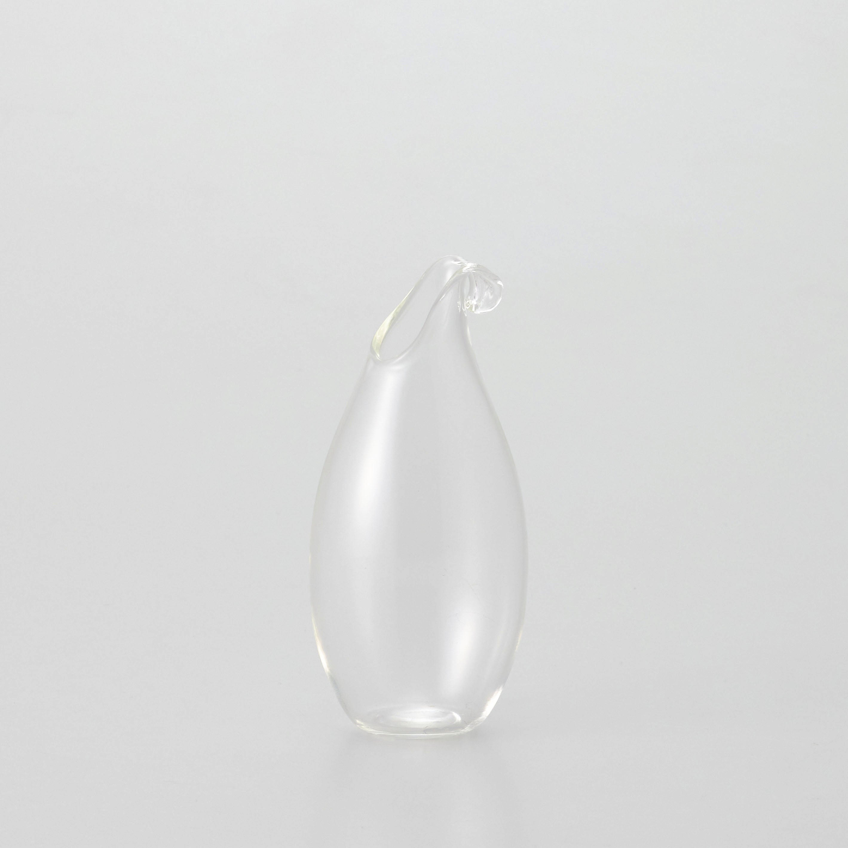 吊るしても置いてもOK!2wayで楽しめる丸いガラスの花瓶【airy drop - エアリードロップ】