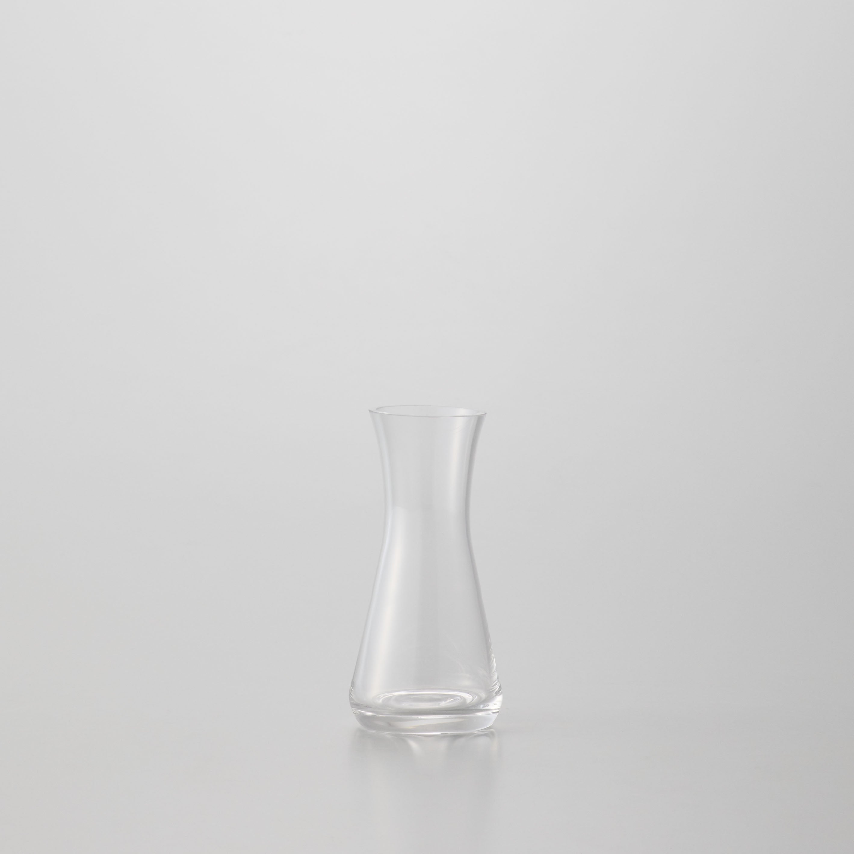 初心者にもおすすめ!ベーシックなガラスの花瓶【fiore - フィオーレ】