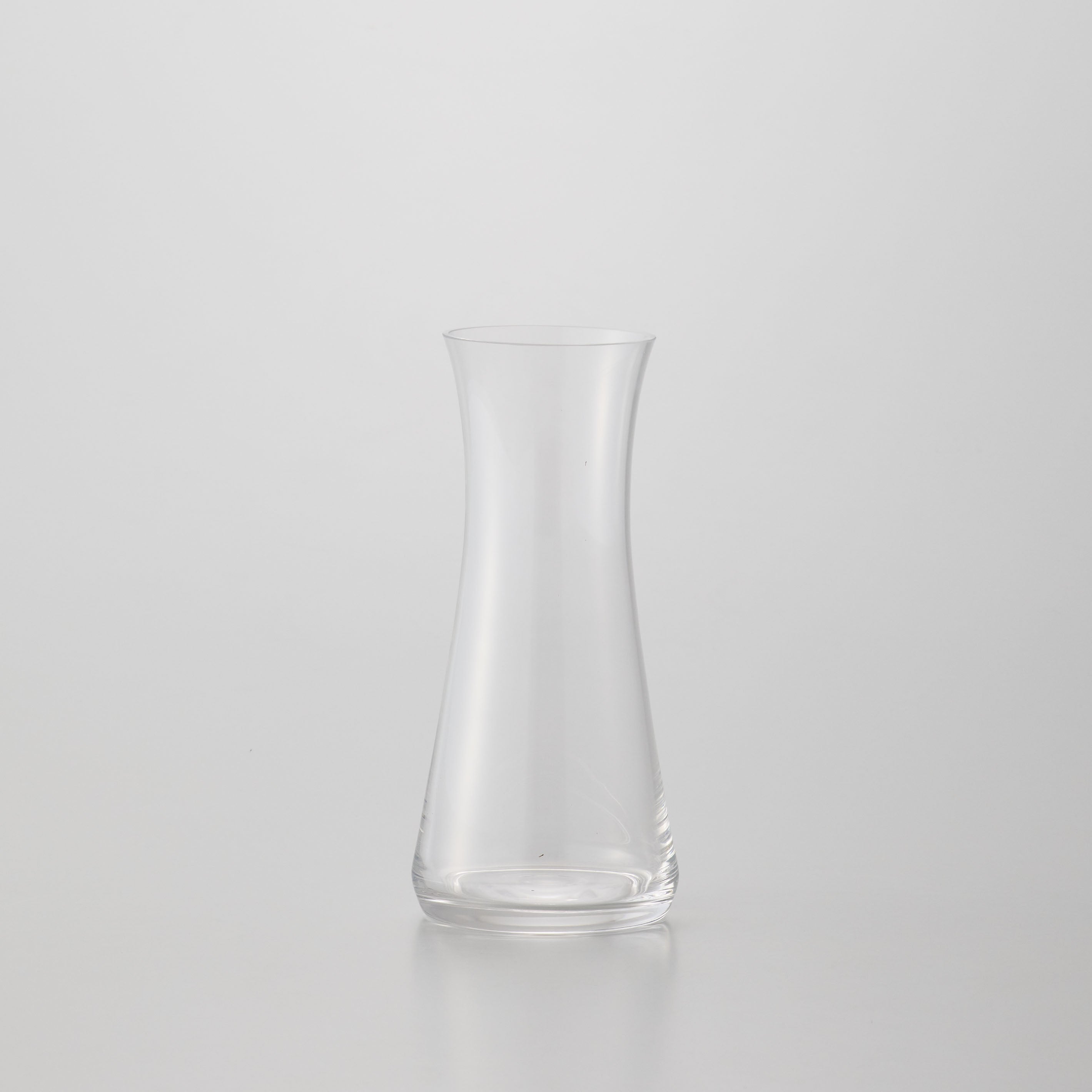 初心者にもおすすめ!ベーシックなガラスの花瓶【fiore - フィオーレ】