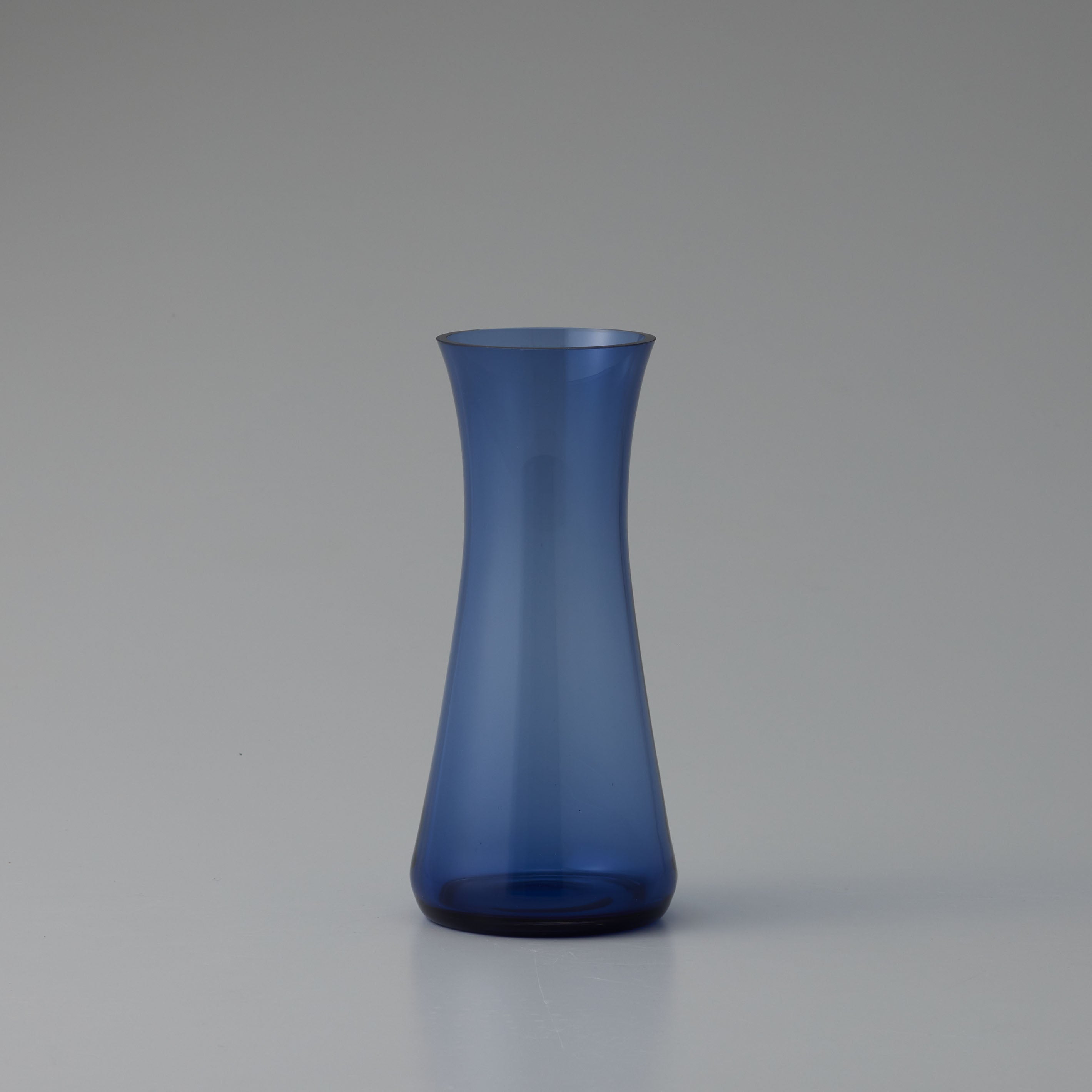 初心者にもおすすめ!ベーシックなガラスの花瓶【fiore - フィオーレ】