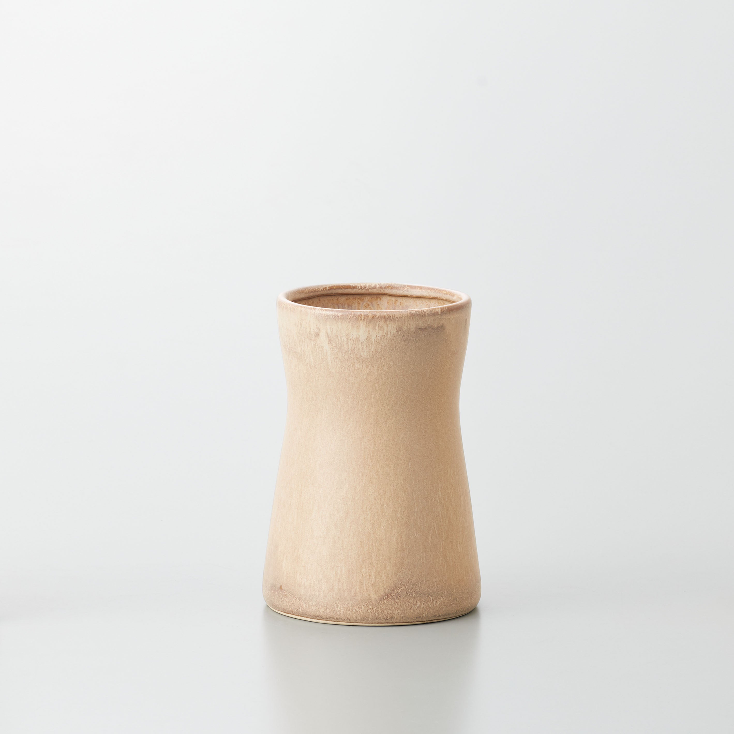 アースカラーの素朴で落ち着いた雰囲気の花瓶【naturalité - ナチュラリテ】