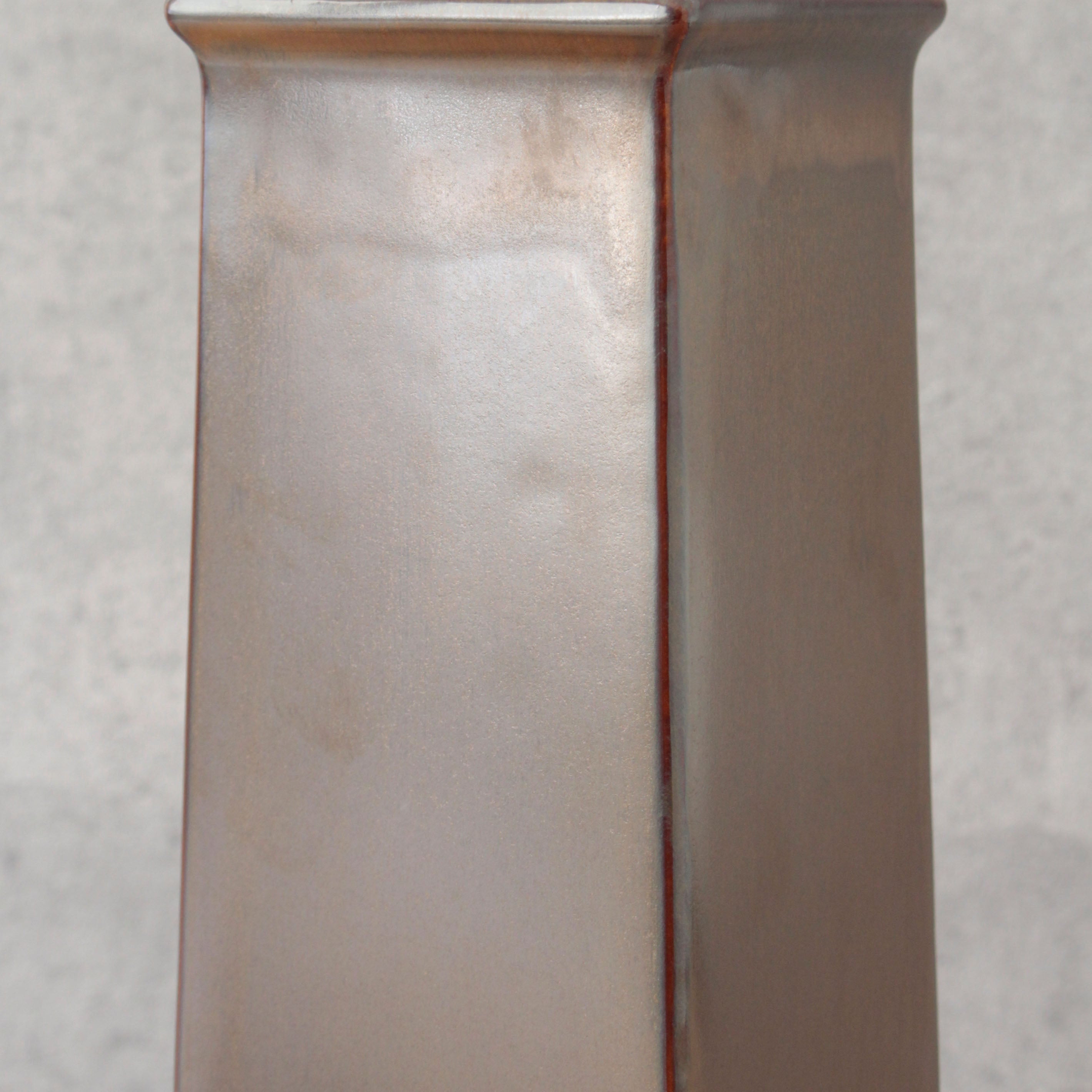 枝ものをいけるのにぴったり!和モダンな花瓶【 sobre - ソブル 】