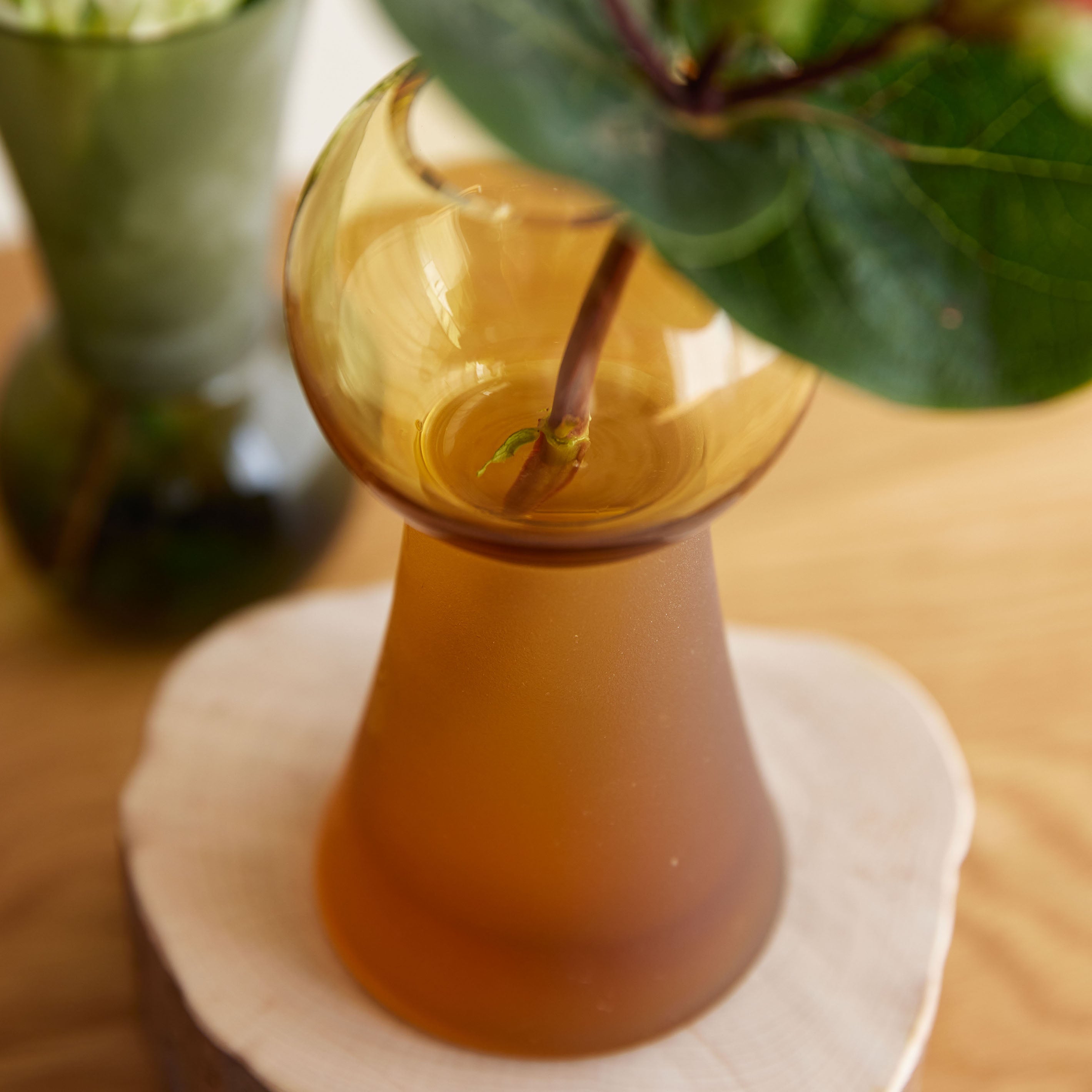 ○と△のカタチの組み合わせがユニークなガラスの花瓶【teruteru - テルテル】