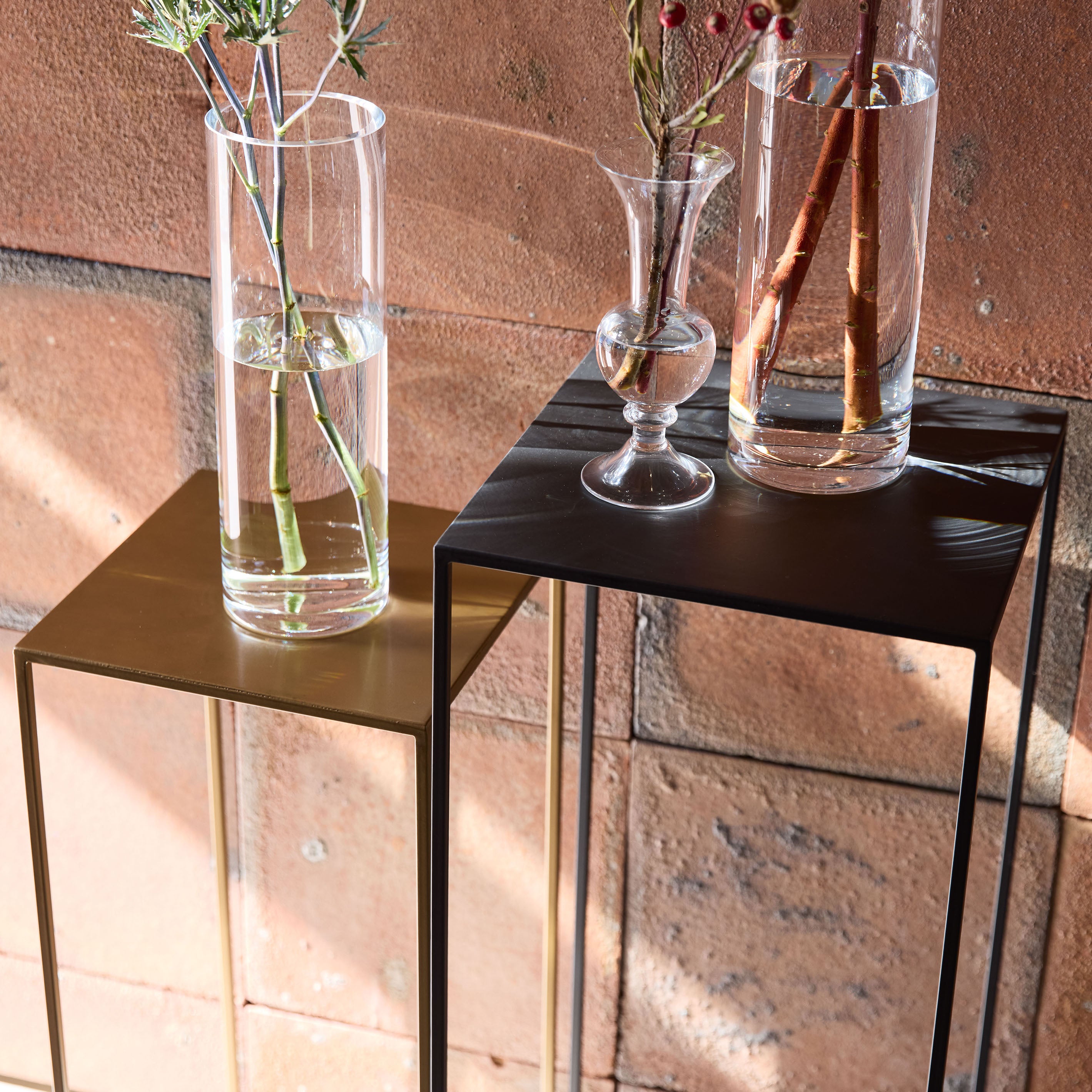 シンプルなアイアンスタンド【Display Stand - ディスプレイ スタンド】