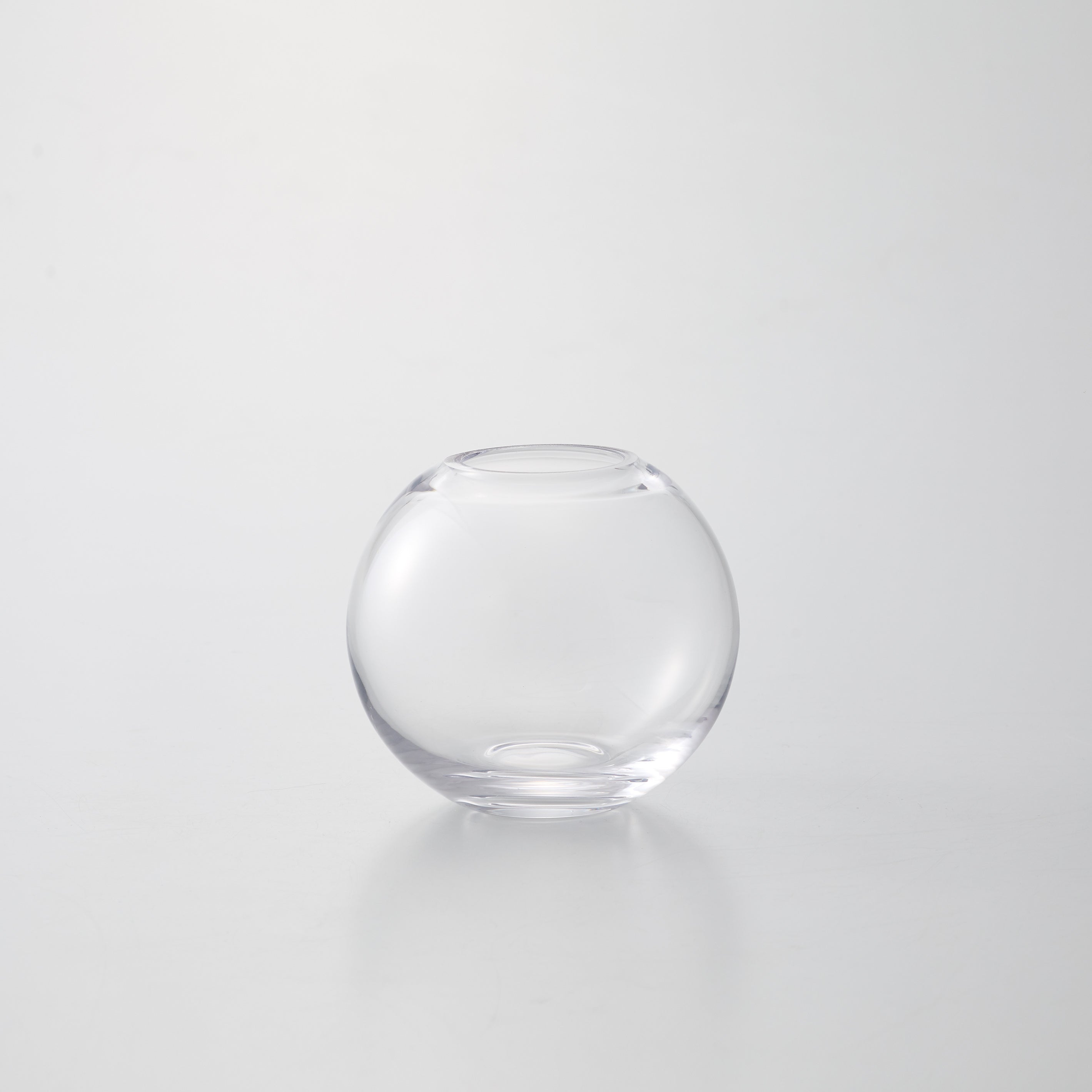 ころんとした球体が美しいガラスの花瓶【GLASS orb - グラス オーブ】