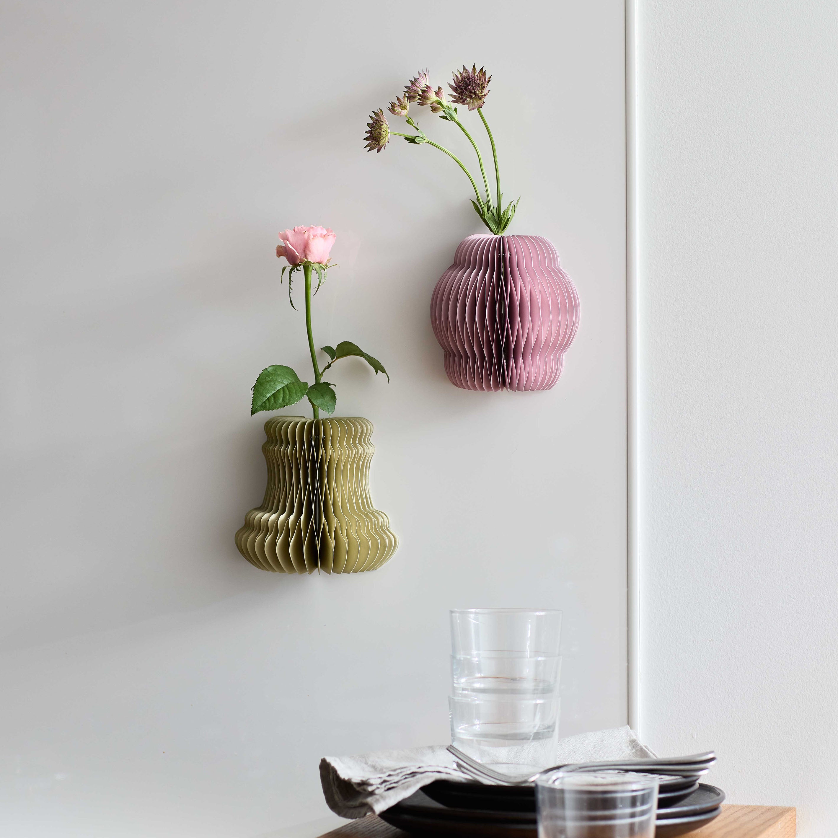 3WAYの飾り方が楽しめる100％再生紙の折りたたみ式の一輪挿し【 Plissé - プリッセ 】