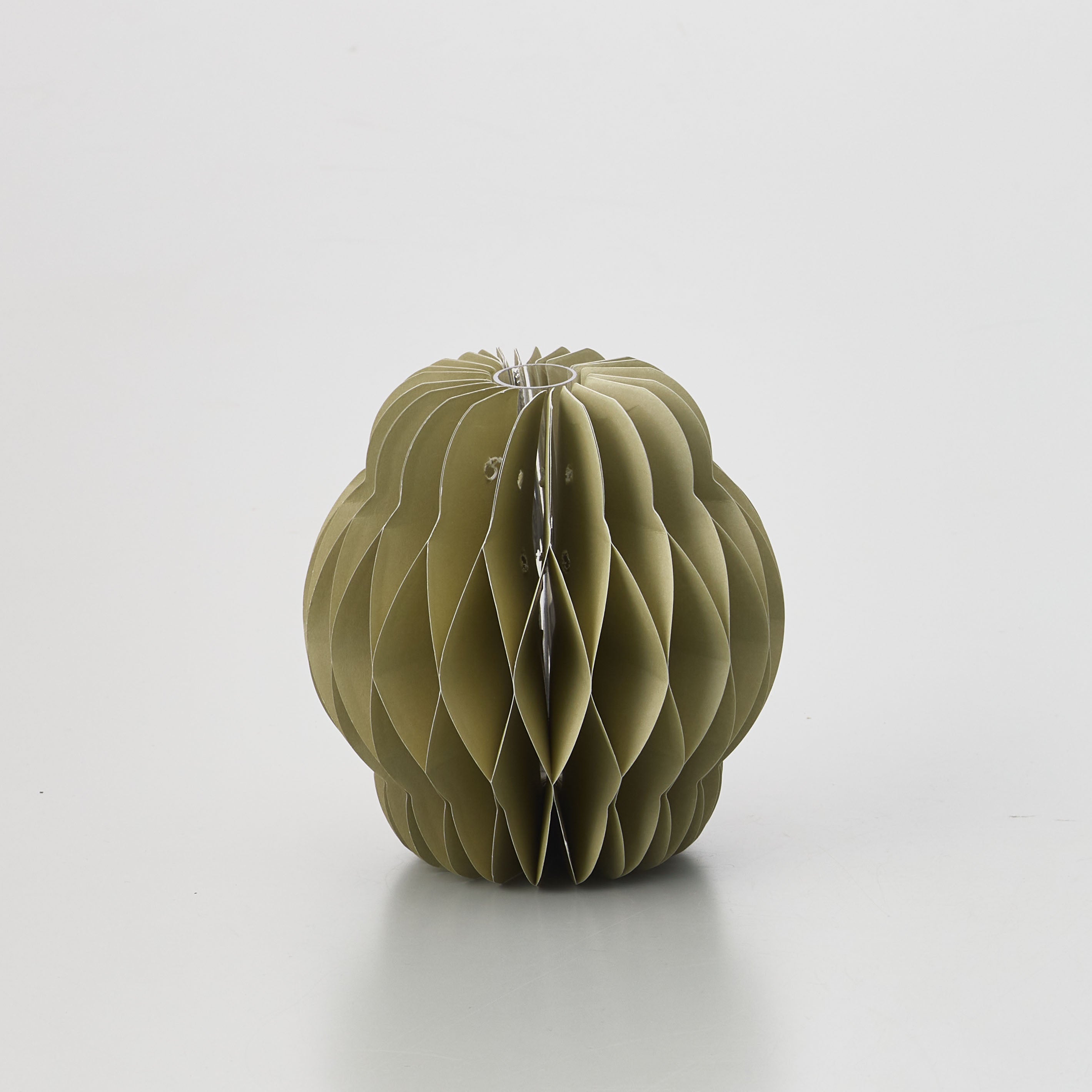 3WAYの飾り方が楽しめる100％再生紙の折りたたみ式の一輪挿し【 Plissé - プリッセ 】