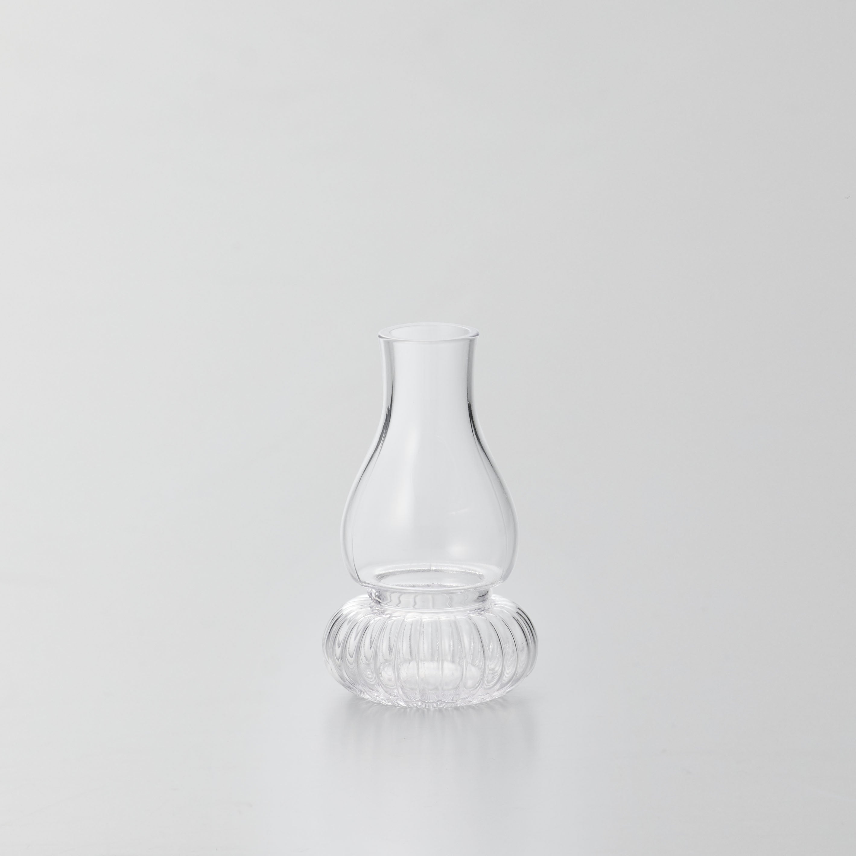 初心者にもおすすめ！アルコールランプみたいなかわいらしいガラスの花瓶【 luce - ルーチェ 】